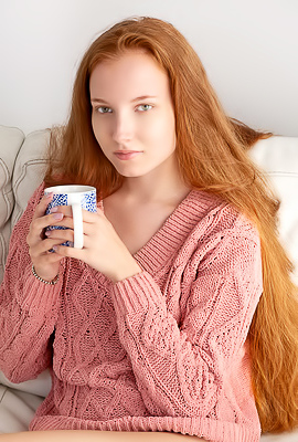 Lola Jolie Lounging Naked On The Leather Sofa