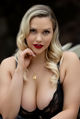 Sensual Mia Malkova Enjoys A Lingerie Ride