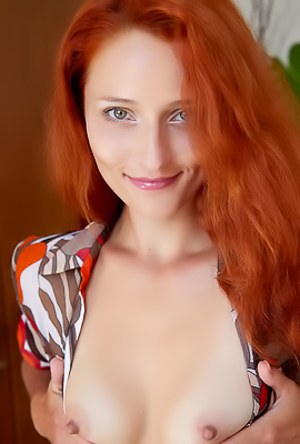 Lucianna Lucci Tactfully Seizes Control In High Heels
