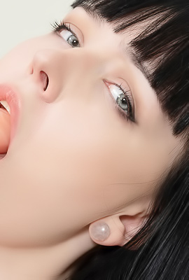Amelia Riven Breathlessly Spreading Her Glistening Pussy Underneath Long Hair