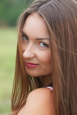 Alexa Day Beckons With Love In The Open Field