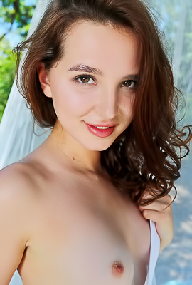 Ava Enjoy Every Inch Of Her Flawless Body As She Masturbates