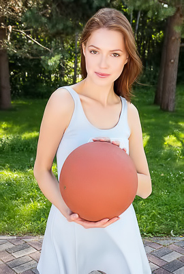 Gorgeous Brunette Shawni With Shaved Pussy And Perfect Ass