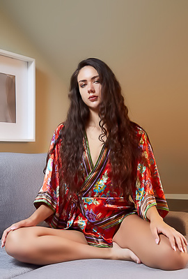 Vixi Rafi Spreads Her Pussy Lips Like Butterfly Wings